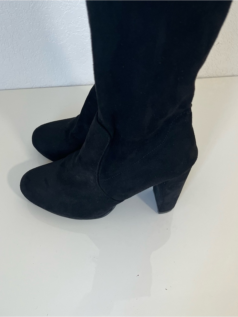 Classic Black Suede Thigh High Heel Women's BootsSize 8 1/2 4in Heel